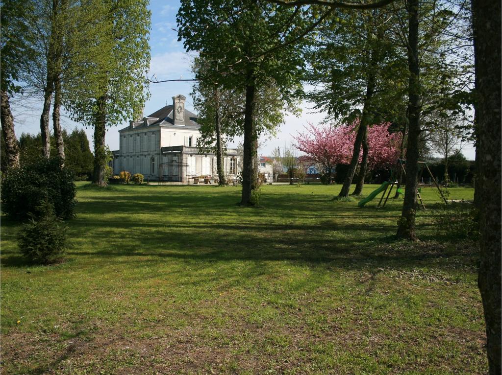 Chateau Du Clos Mortier Saint-Dizier Bagian luar foto